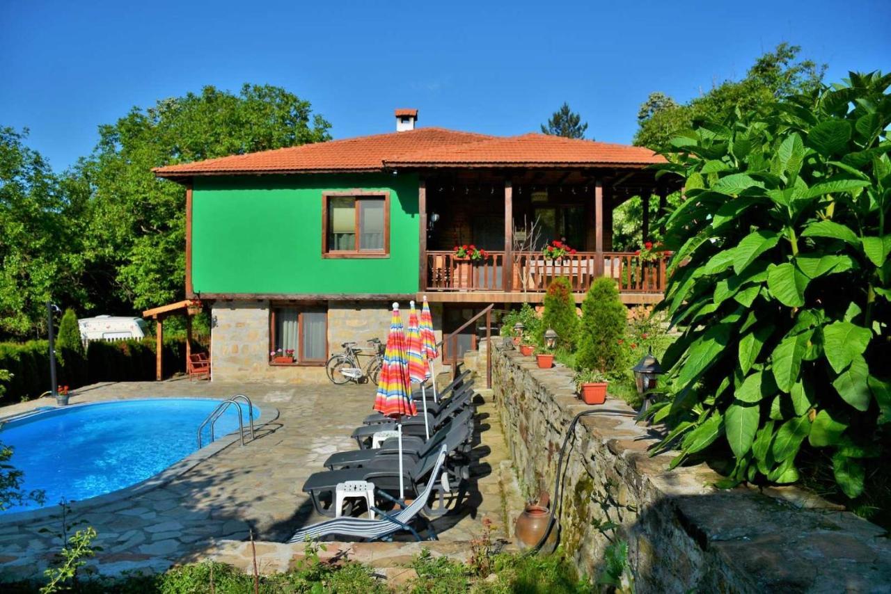Къща Край Реката/ House By The River Vetrintsi Dış mekan fotoğraf
